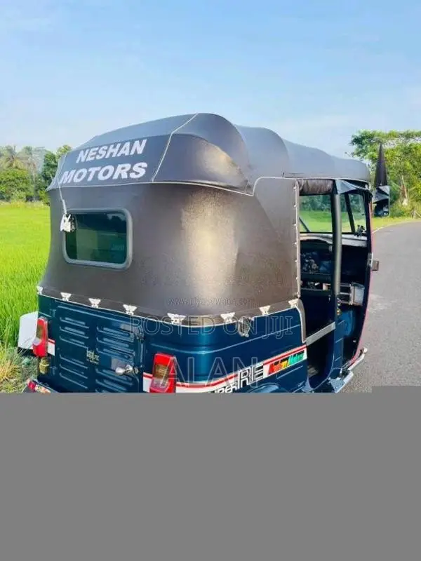 Bajaj 2 stroke 2006 Three Wheel (Used)