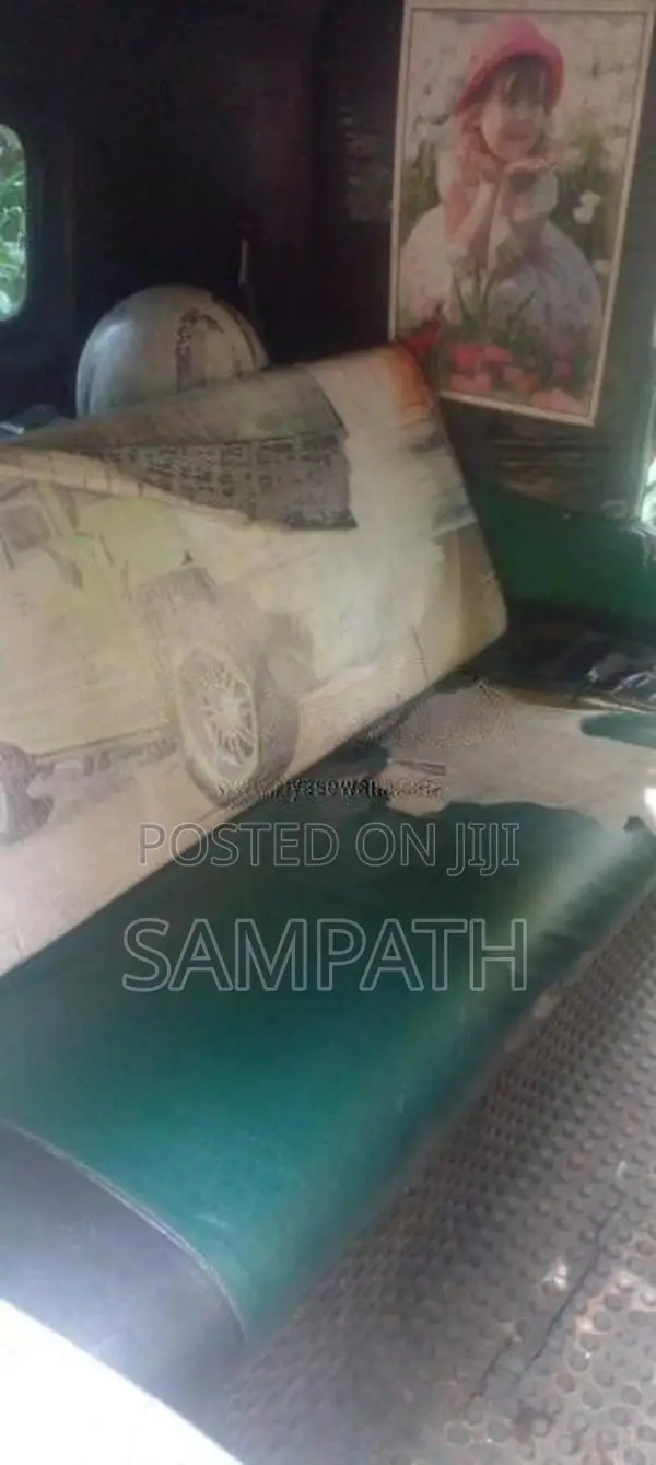 Bajaj RE 2011 Three Wheel (Used)
