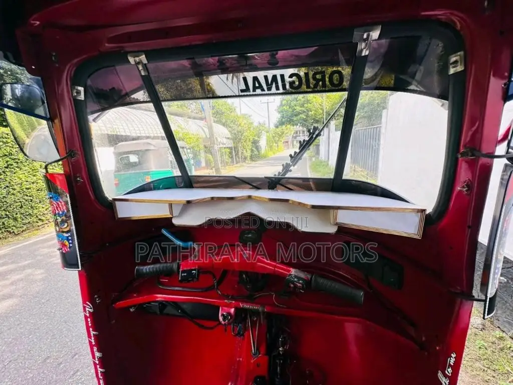 Bajaj RE 2004 Three Wheel (Used)