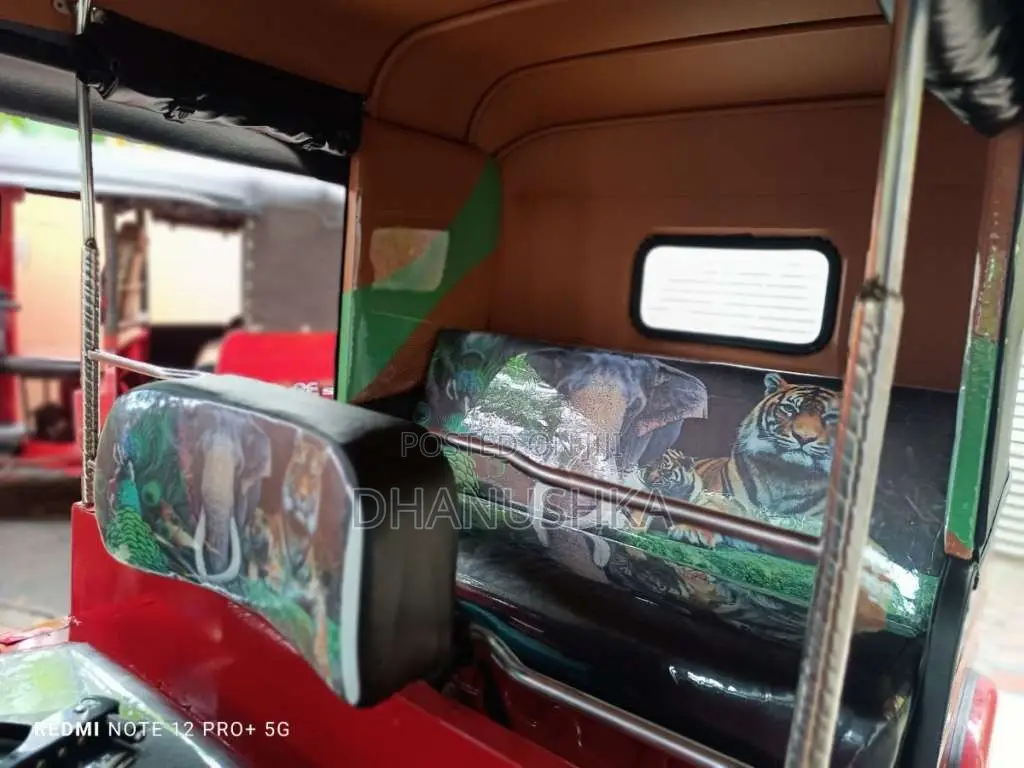 Bajaj RE 2014 Three Wheel (Used)