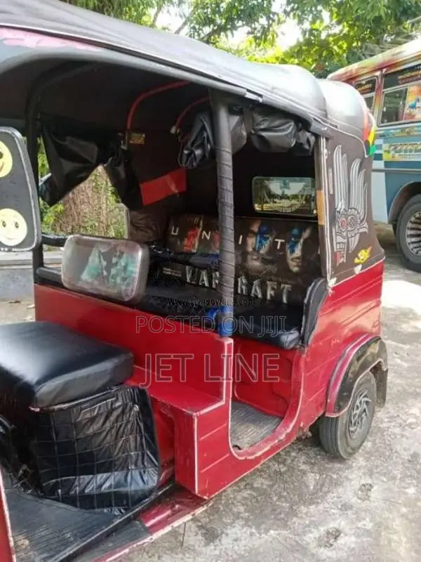Bajaj RE 2011 Three Wheel (Used)