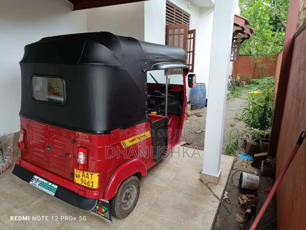 Bajaj RE 2014 Three Wheel (Used)