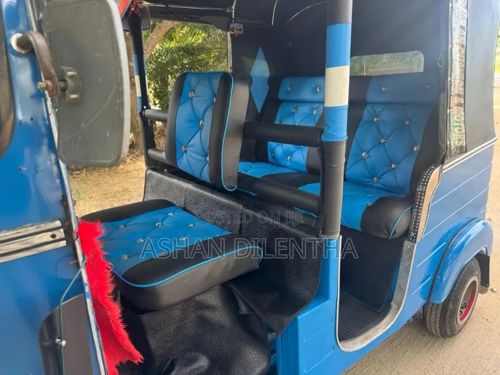Bajaj RE 2015 Three Wheel (Used)