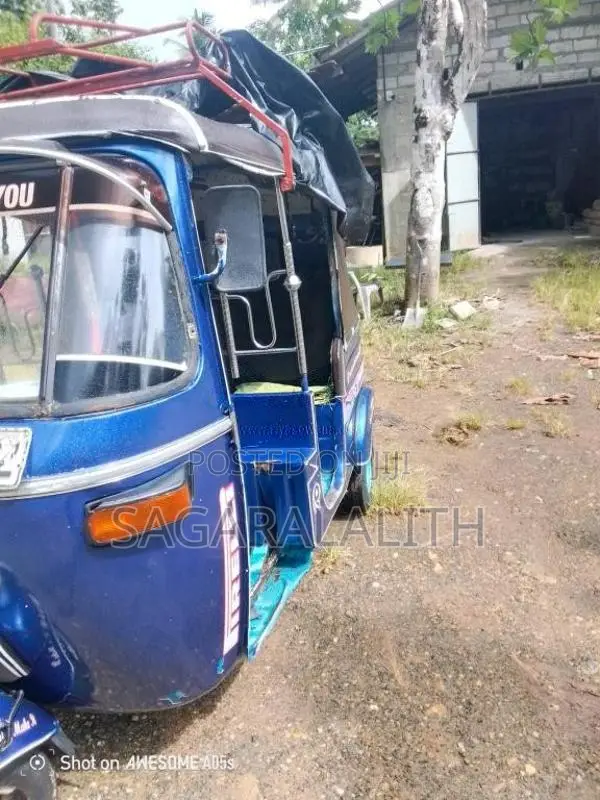 Bajaj RE 2006 Three Wheel (Used)
