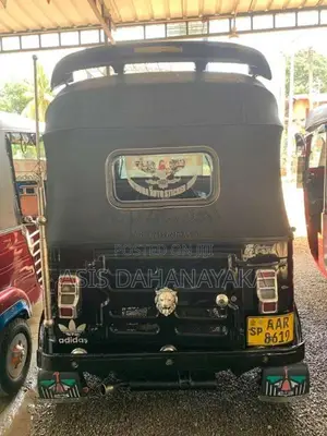 Bajaj 4 Stroke 2014 Three Wheel (Used)