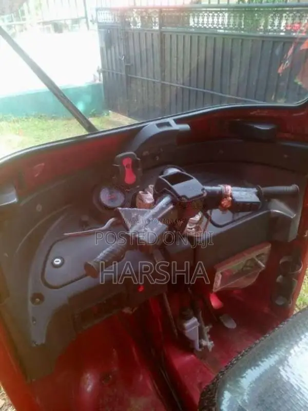 Bajaj RE 4 Stroke 2015 Three Wheel (Used)