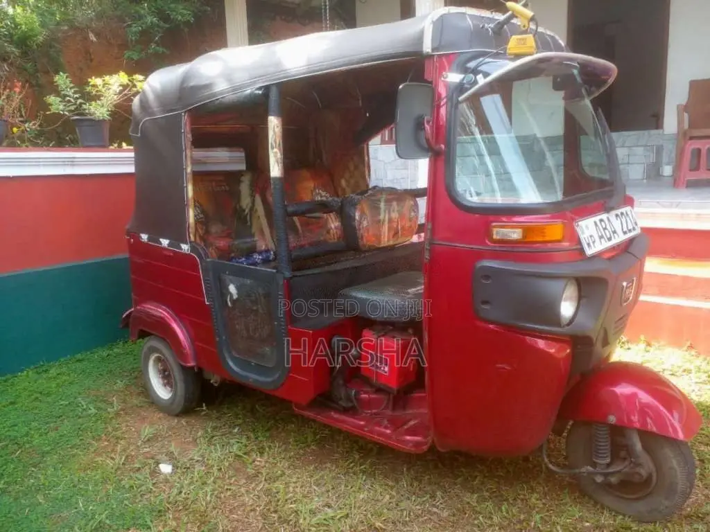 Bajaj RE 4 Stroke 2015 Three Wheel (Used)