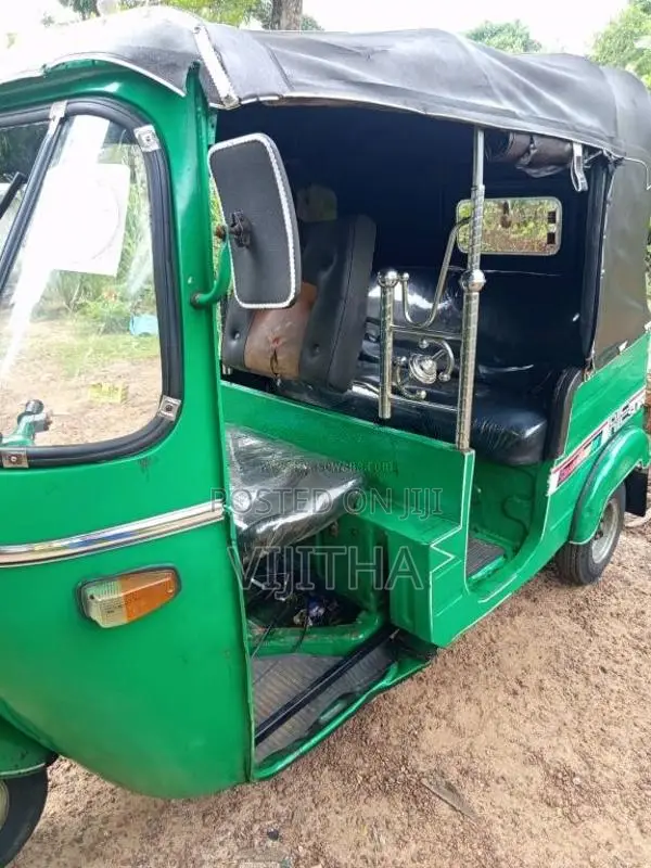 Bajaj RE 2000 Three Wheel (Used)