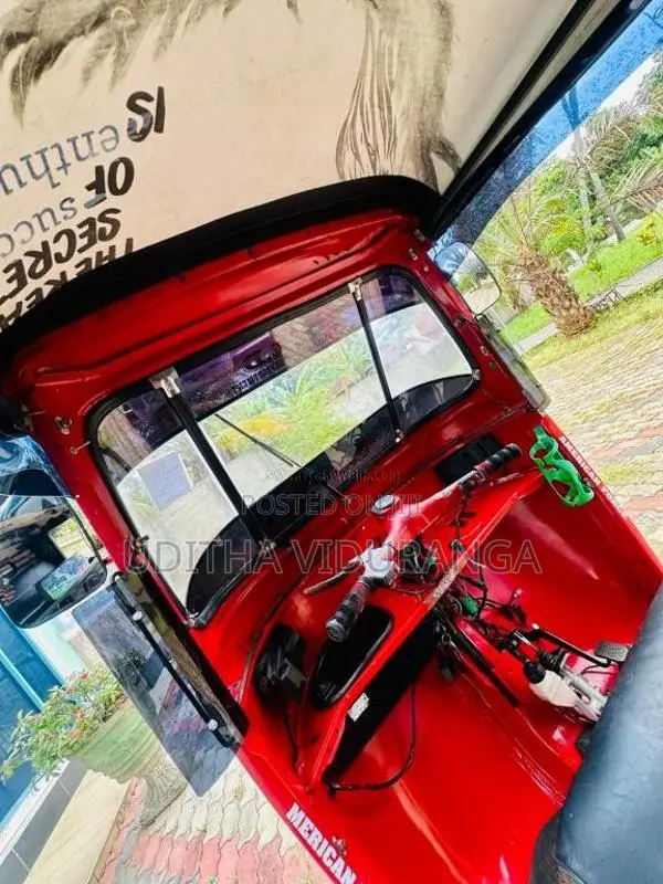 Bajaj RE 2 Stroke 2002 Three Wheel (Used)