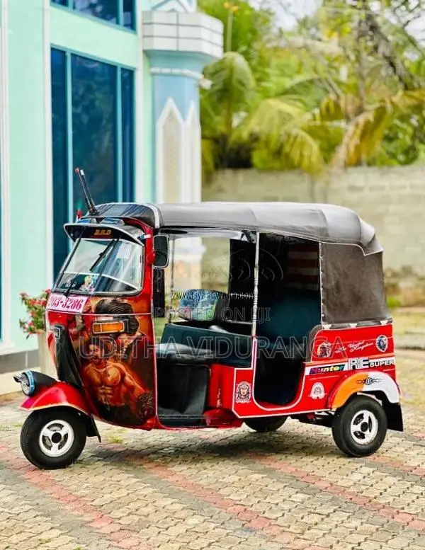 Bajaj RE 2 Stroke 2002 Three Wheel (Used)