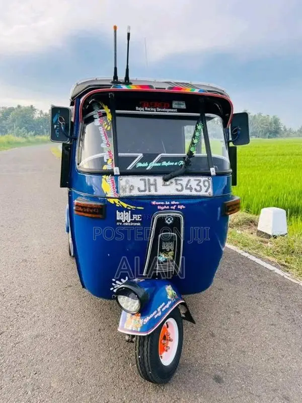 Bajaj 2 Stroke 2004 Three Wheel (Used)