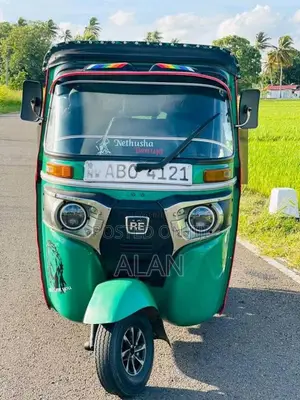 Bajaj 4 Stroke 2016 Three Wheel (Used)