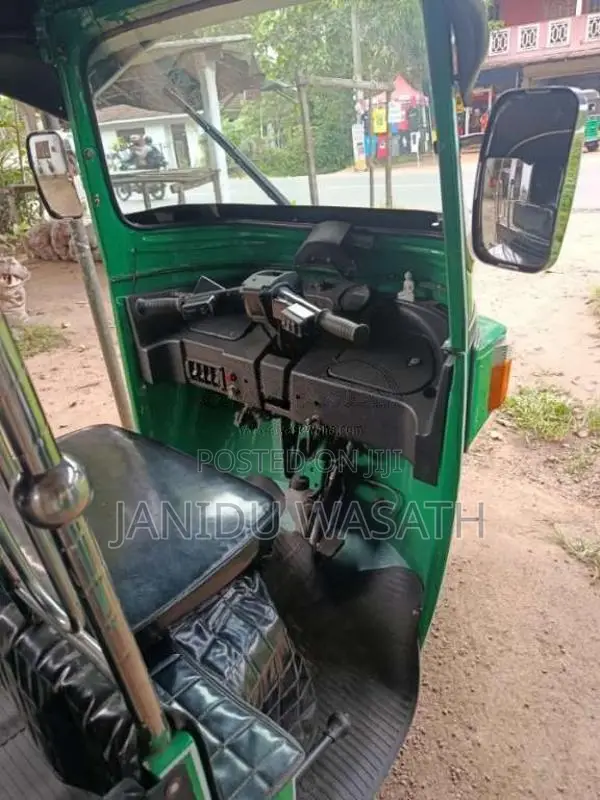 Bajaj RE 4 Stroke 2010 Three Wheel (Used)
