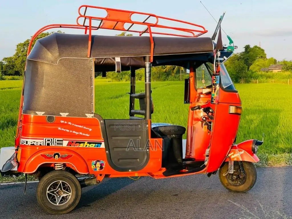 Bajaj 2 stroke 2005 Three Wheel (Used)