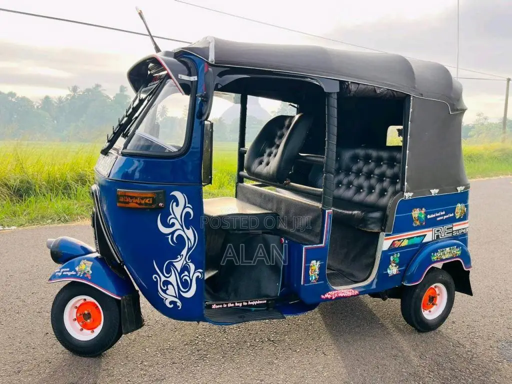Bajaj 2 Stroke 2004 Three Wheel (Used)
