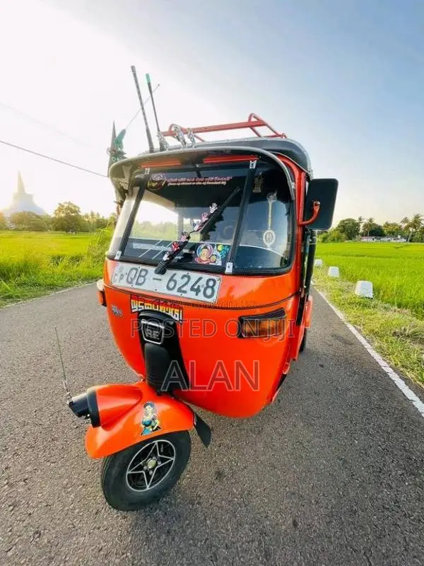 Bajaj 2 stroke 2005 Three Wheel (Used)