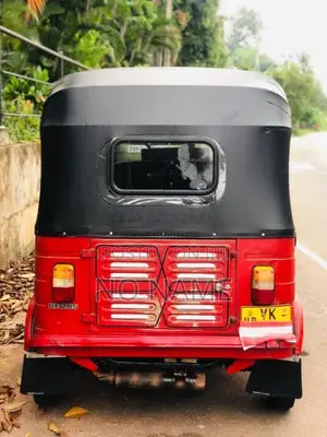 Bajaj RE 2011 Three Wheel (Used)