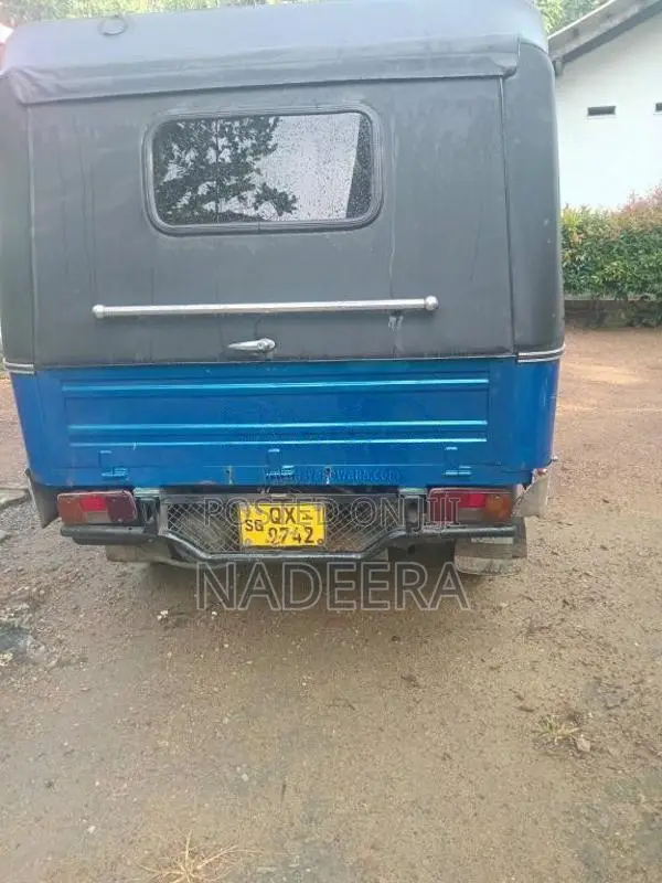 Piaggio Ape 2010 Three Wheel (Used)