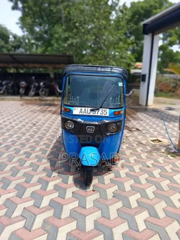 Bajaj RE 2014 Three Wheel (Used)