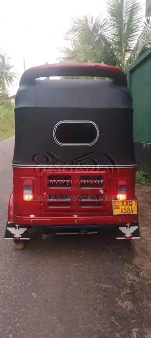 Bajaj RE 2014 Three Wheel (Used)