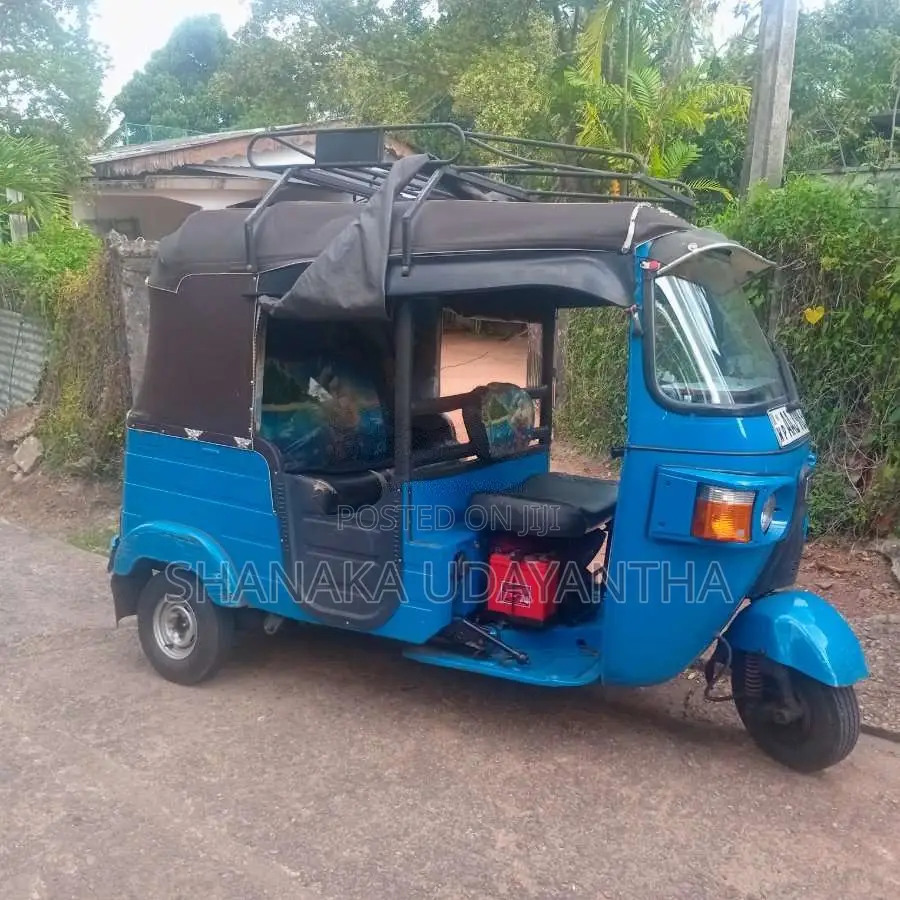 Bajaj 4 Stroke 2012 Three Wheel (Used)