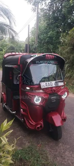 Bajaj RE 2014 Three Wheel (Used)