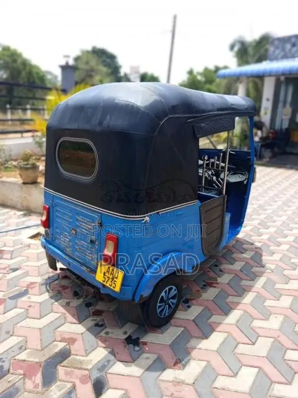 Bajaj RE 2014 Three Wheel (Used)
