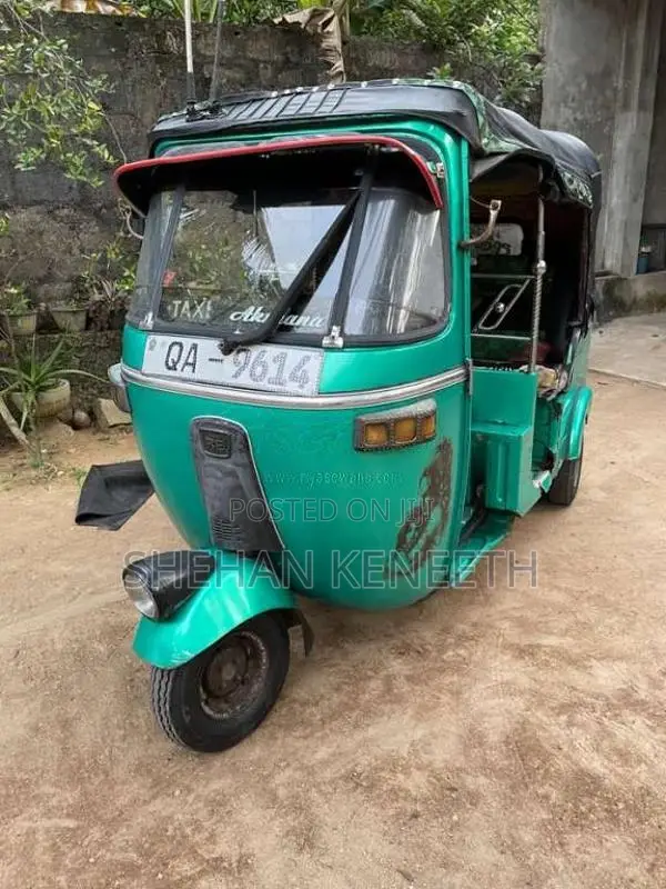 Bajaj RE 2 Stroke 2005 Three Wheel (Used)