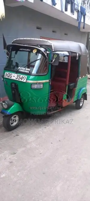 Bajaj RE 2009 Three Wheel (Used)