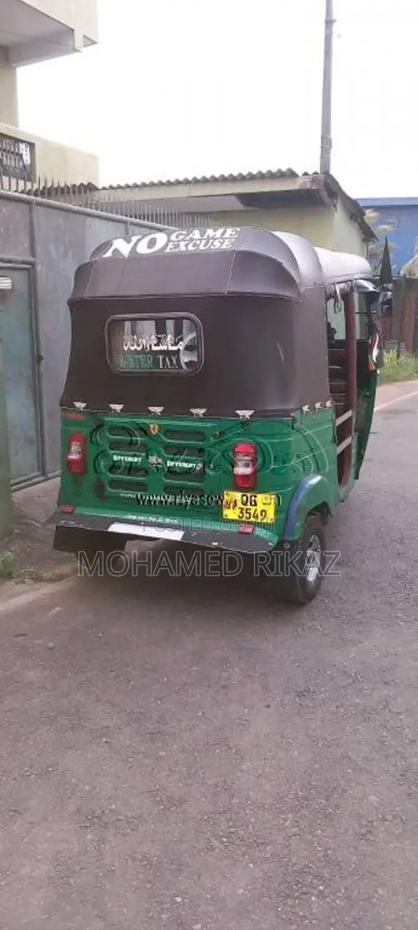 Bajaj RE 2009 Three Wheel (Used)