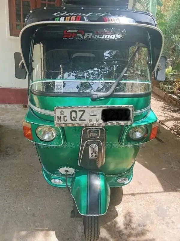 Bajaj 4 Stroke 2010 Three Wheel (Used)