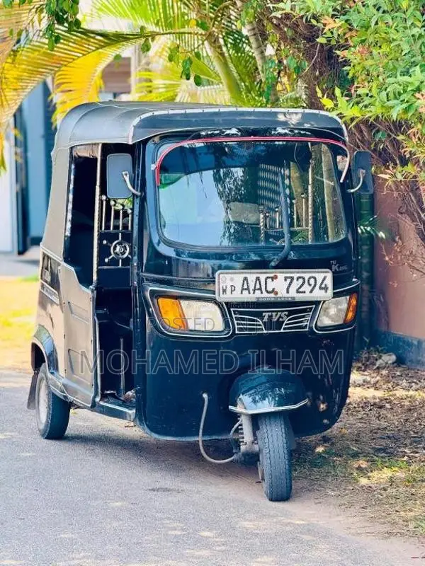 TVS King 2010 Three Wheel (Used)