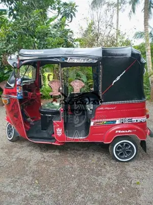 Bajaj 2 Stroke 2006 Three Wheel (Used)