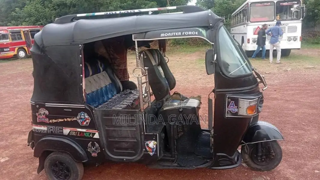 Bajaj RE 2013 Three Wheel (Used)