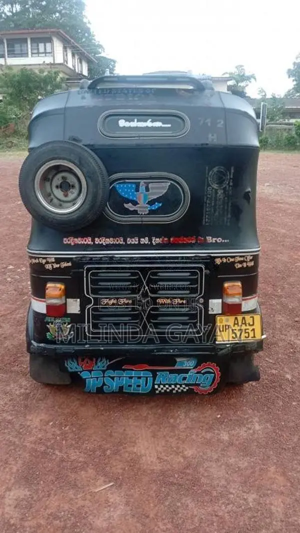 Bajaj RE 2013 Three Wheel (Used)