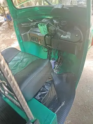 Bajaj 4 Stroke 2010 Three Wheel (Used)