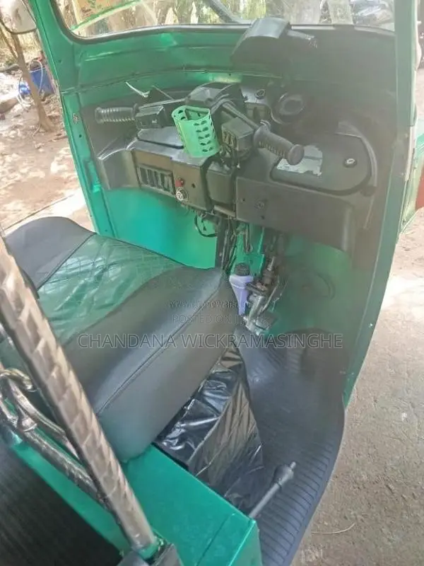 Bajaj 4 Stroke 2010 Three Wheel (Used)