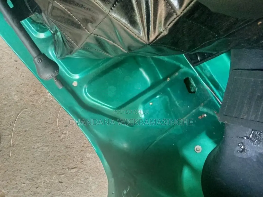 Bajaj 4 Stroke 2010 Three Wheel (Used)