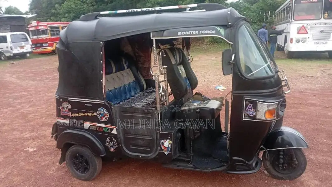Bajaj RE 2013 Three Wheel (Used)