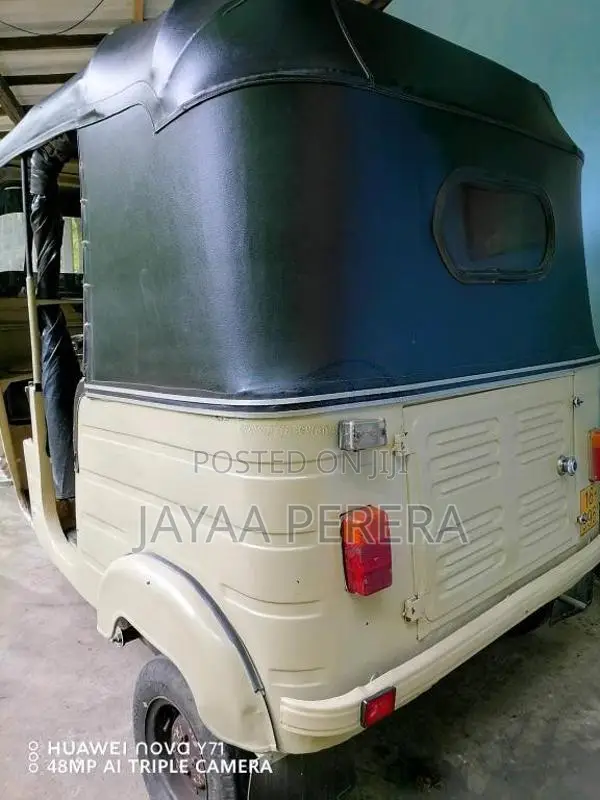 Bajaj 2 Stroke 1990 Three Wheel (Used)