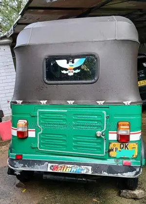 Bajaj 4 Stroke 2007 Three Wheel (Used)