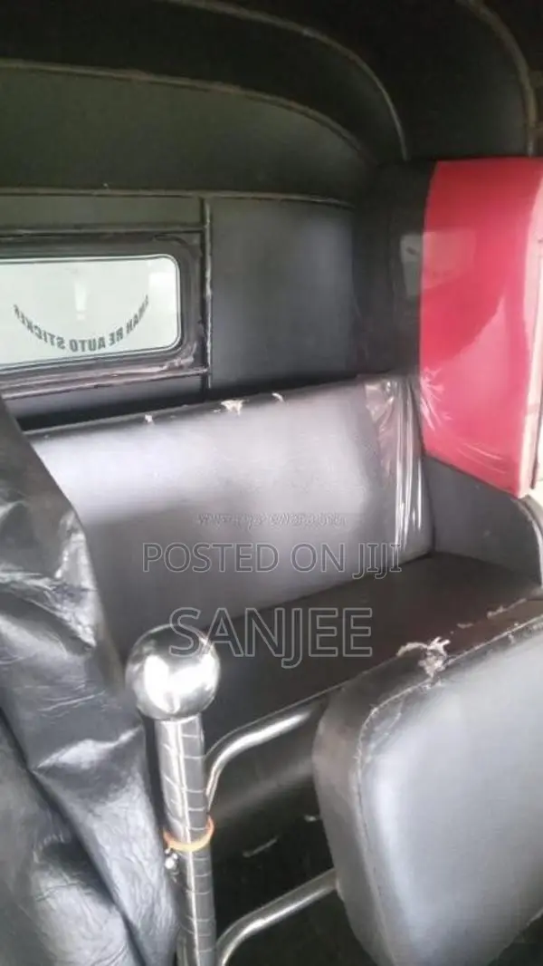 Bajaj 4 stroke 2012 Three Wheel (Used)