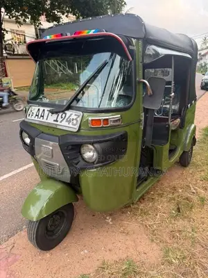 Bajaj 4 Stroke 2014 Three Wheel (Used)