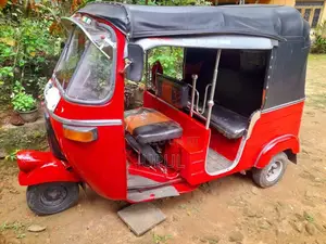 Bajaj 4 Stroke 2007 Three Wheel (Used)