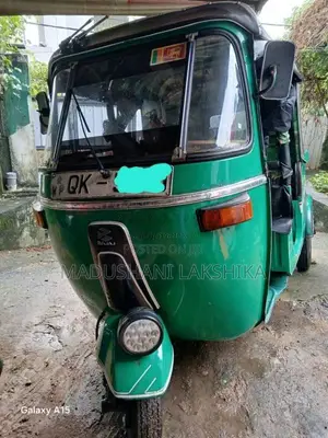 Bajaj 4 Stroke 2007 Three Wheel (Used)