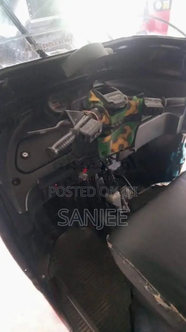 Bajaj 4 stroke 2012 Three Wheel (Used)