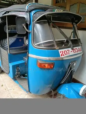 Bajaj 2 Stroke 2000 Three Wheel (Used)
