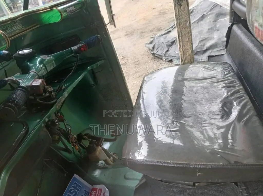 Bajaj 2 stroke 2004 Three Wheel (Used)