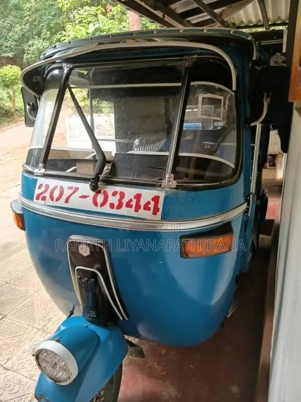 Bajaj 2 Stroke 2000 Three Wheel (Used)