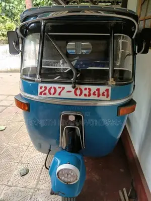 Bajaj 2 Stroke 2000 Three Wheel (Used)